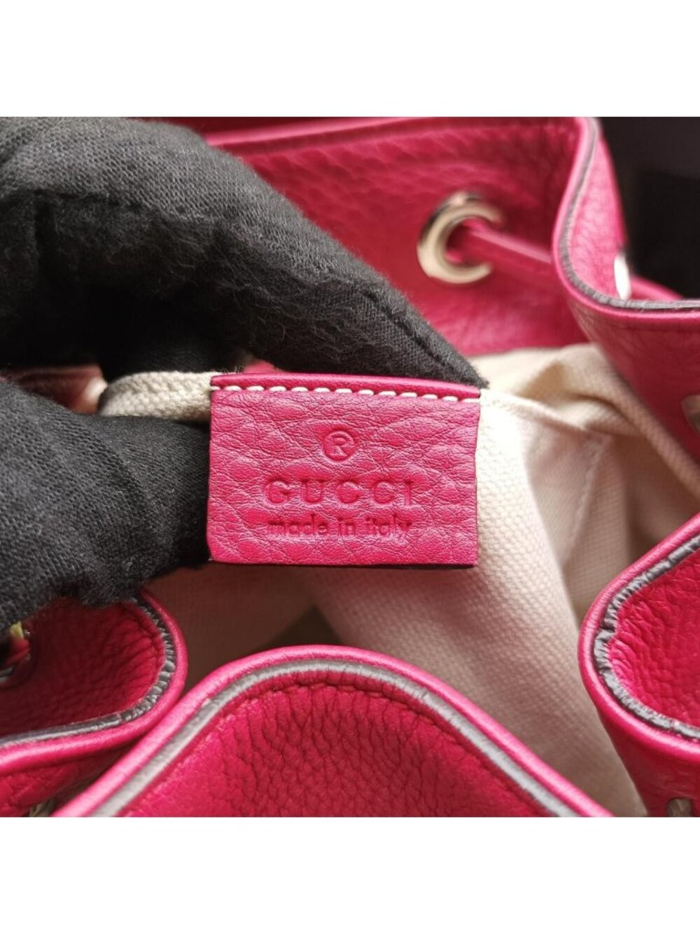 ★SOLD★ Gucci Bamboo Red Leather Backpack - Picture 10 of 15